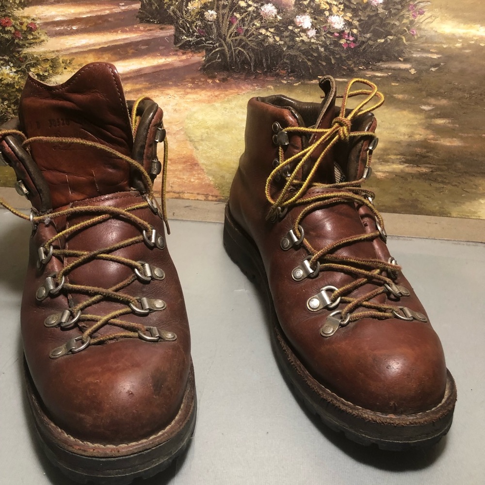 Danner Vintage Mountain Light 30520 Mens Boots - Size 11 D